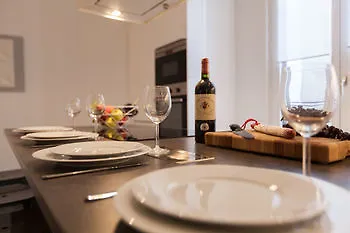 Faubourg De Pierre Apartment
