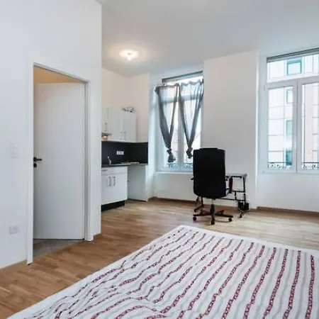 Faubourg De Pierre Apartment *
